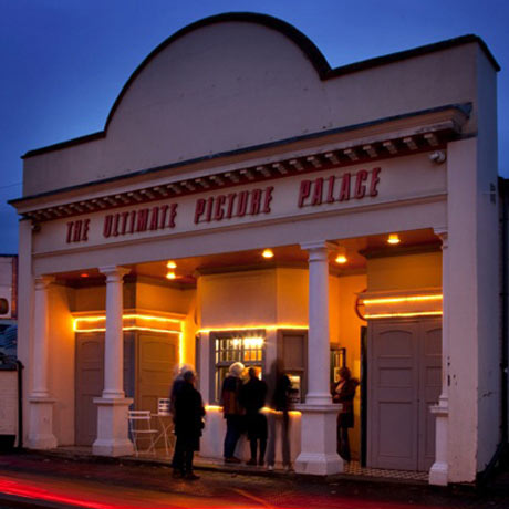 ⓒ Ultimate Picture Palace