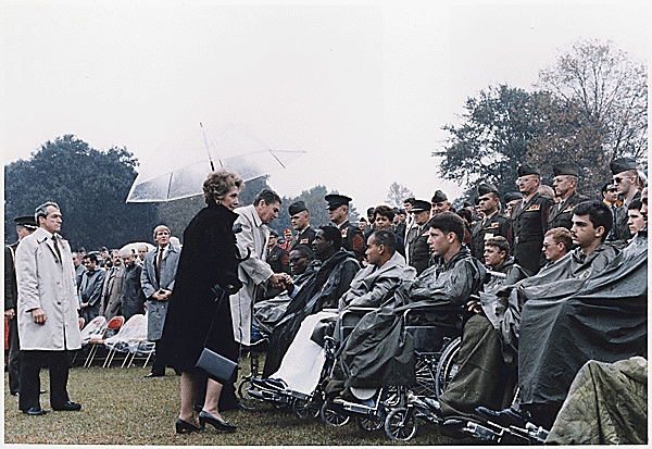 Ronald_Reagan_attending_Memorial_Service_for_Lebanon_and_Grenada_casualty_victims_1983
